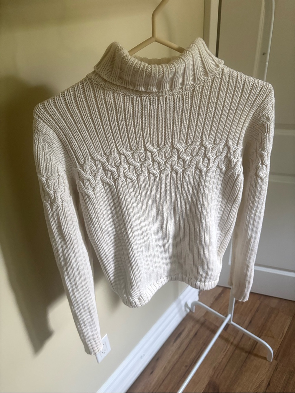 Cotton Denver Hayes Cream Cable Knit Turtleneck Sweater